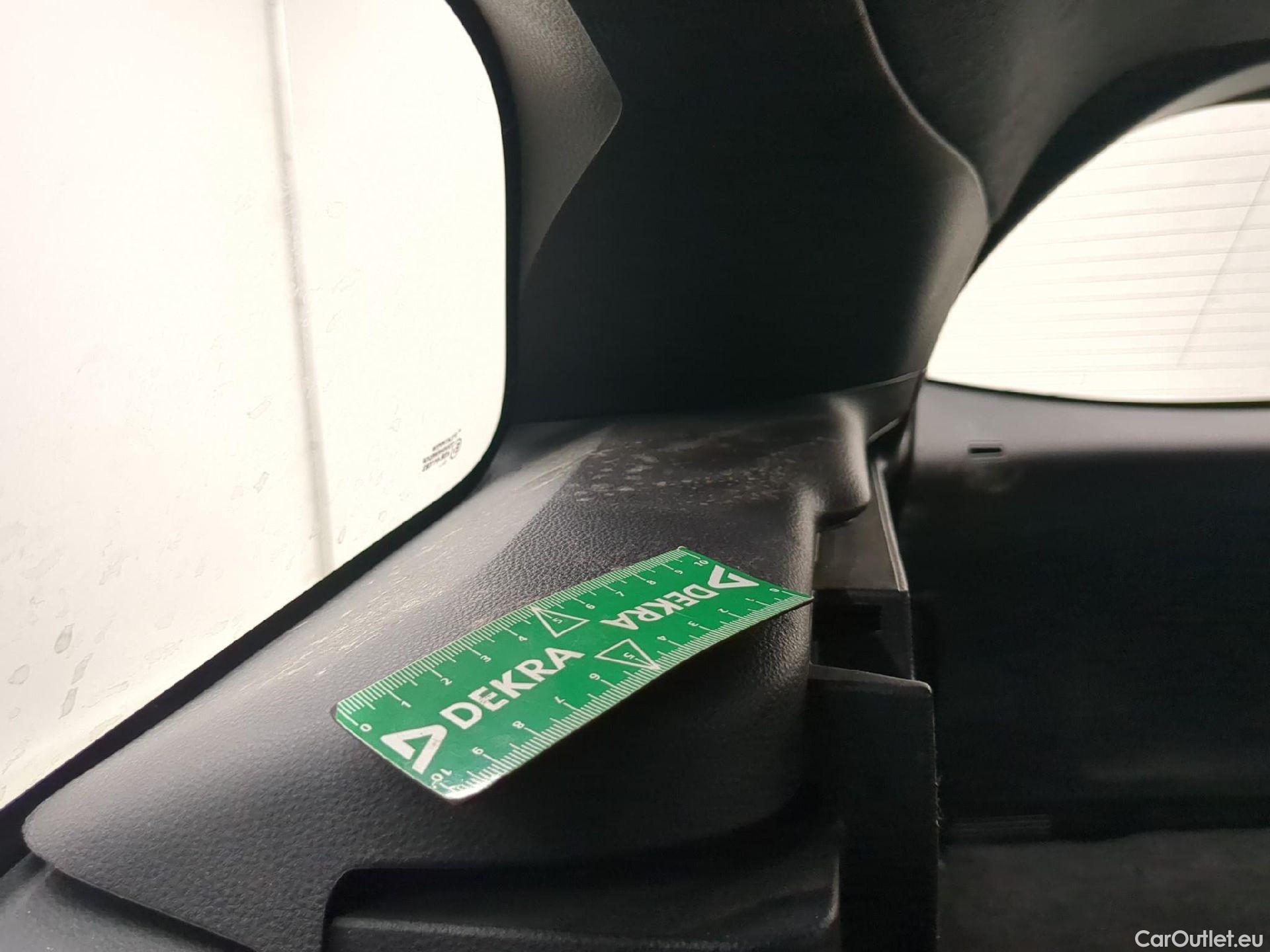  Toyota  Corolla TOYOTA  Touring Sports / 2018 / 5P / Break Hybride 122h Dynamic Business Stage Acad TVU #36