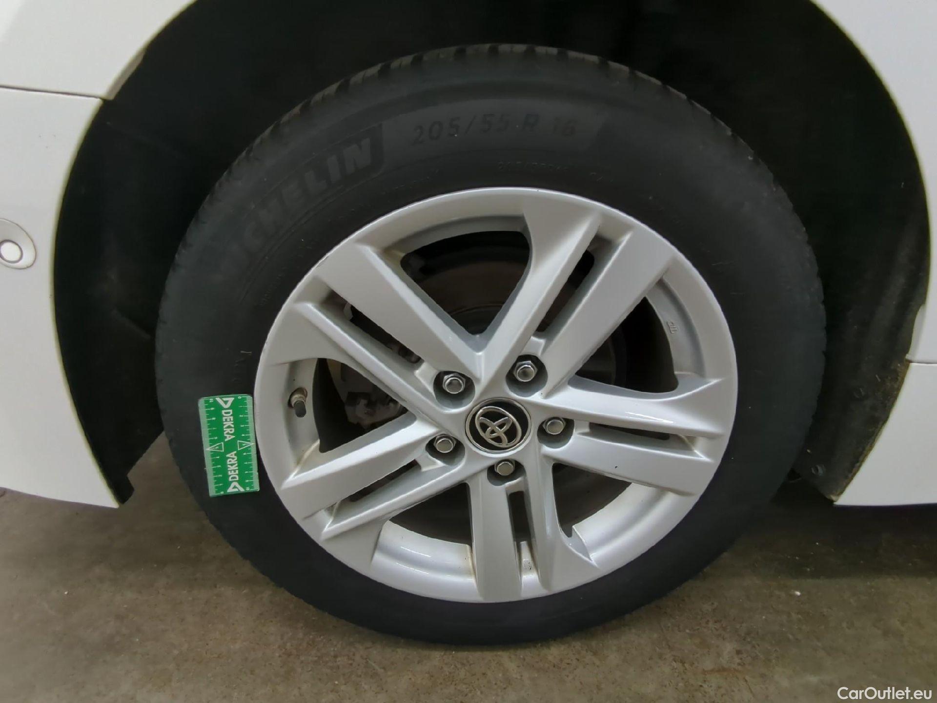  Toyota  Corolla TOYOTA  Touring Sports / 2018 / 5P / Break Hybride 122h Dynamic Business Stage Acad TVU #16