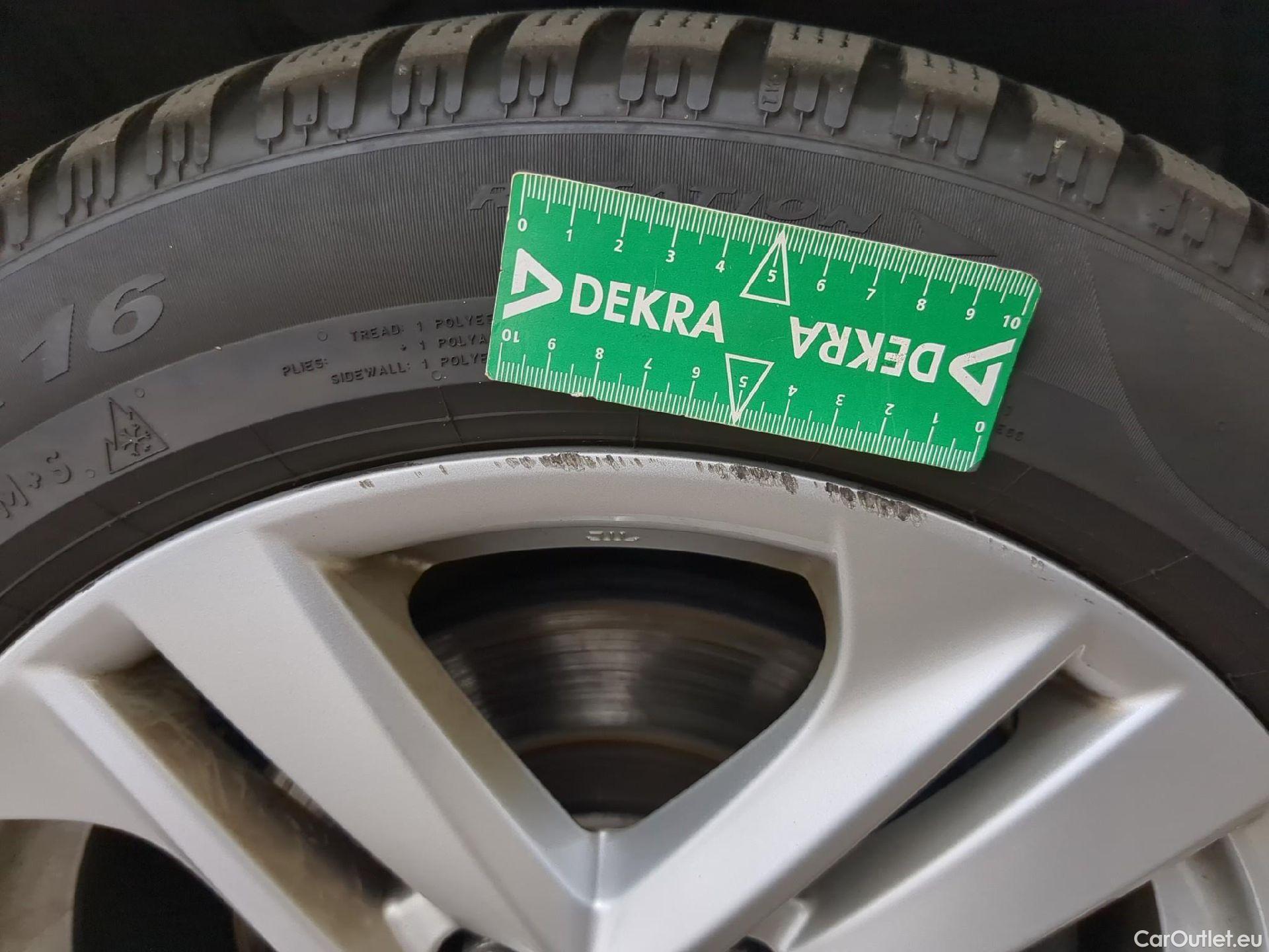  Toyota  Corolla TOYOTA  Touring Sports / 2018 / 5P / Break Hybride 122h Dynamic Business Stage Acad TVU #20