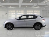  Alfa Romeo   STELVIO ALFA ROMEO / 2017 / 5P / SUV 2.2 TD 190 CV SUPER BUSINESS AT8 Q4 #8