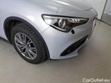  Alfa Romeo   STELVIO ALFA ROMEO / 2017 / 5P / SUV 2.2 TD 190 CV SUPER BUSINESS AT8 Q4 #31