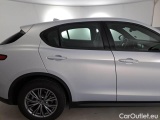  Alfa Romeo   STELVIO ALFA ROMEO / 2017 / 5P / SUV 2.2 TD 190 CV SUPER BUSINESS AT8 Q4 #40