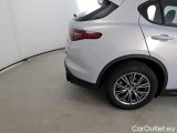  Alfa Romeo   STELVIO ALFA ROMEO / 2017 / 5P / SUV 2.2 TD 190 CV SUPER BUSINESS AT8 Q4 #46