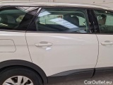  Peugeot  5008 PEUGEOT  / 2017 / 5P / SUV BLUEHDI 130 BUSINESS EAT8 S/S AUT. #44
