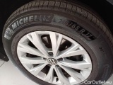  Volkswagen  Tiguan VOLKSWAGEN  / 2020 / 5P / SUV 2.0 TDI SCR 110KW LIFE DSG #108
