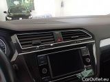 Volkswagen  Tiguan VOLKSWAGEN  / 2020 / 5P / SUV 2.0 TDI SCR 110KW LIFE DSG #134
