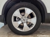  Volvo  XC 40 VOLVO XC40 / 2017 / 5P / SUV T2 MOMENTUM PRO #20