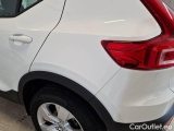  Volvo  XC 40 VOLVO XC40 / 2017 / 5P / SUV T2 MOMENTUM PRO #49