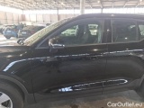  Volvo  XC 40 VOLVO XC40 / 2017 / 5P / SUV T2 MOMENTUM CORE #82