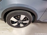  Volvo  XC 40 VOLVO XC40 / 2017 / 5P / SUV T4 GEARTRONIC BUSINESS PLUS #95