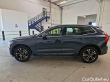  Volvo  XC60 VOLVO  / 2017 / 5P / SUV B4 D AWD AUTOMATICO MOMENTUM PRO #8