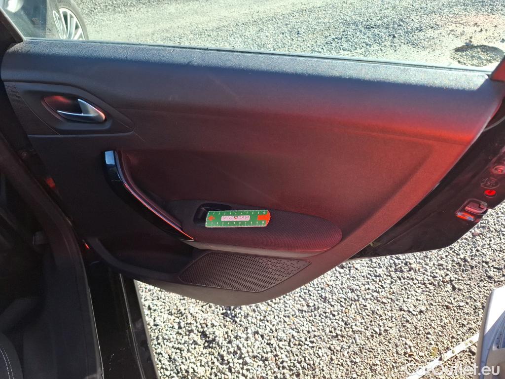  Peugeot  2008 PEUGEOT  5p Crossover Puretech 82 S&S ACTIVE #26