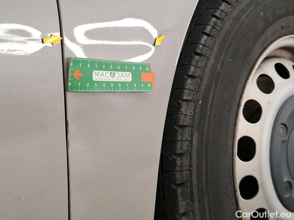  Citroen  Jumpy CITROEN  4p Combi Taille M BlueHDi 115 S&S BVM6 Confort #5