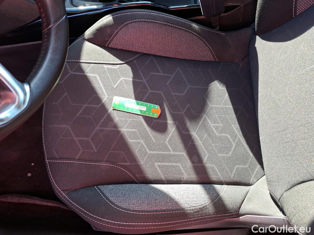  Peugeot  2008 PEUGEOT  5p Crossover Puretech 82 S&S ACTIVE #5