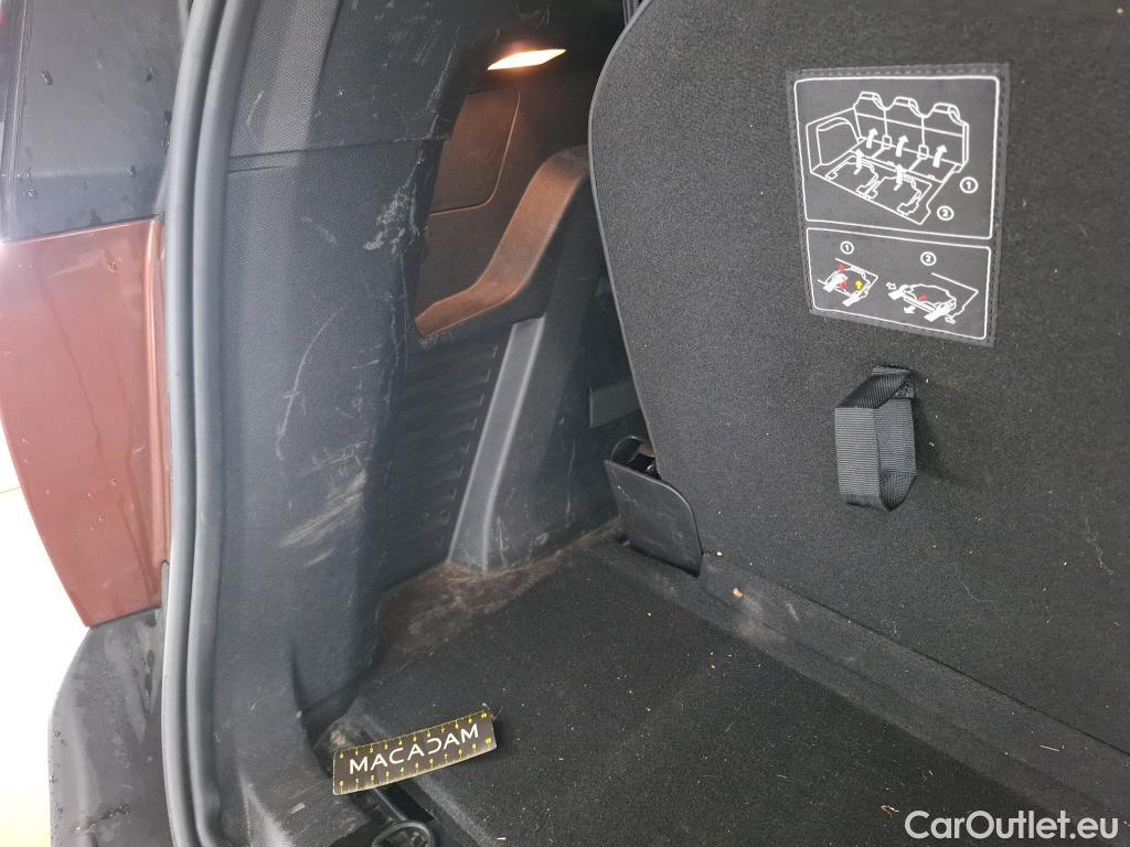  Peugeot  5008  Allure 1.2 PureTech 130CV BVM6 7 Sieges E6d #3