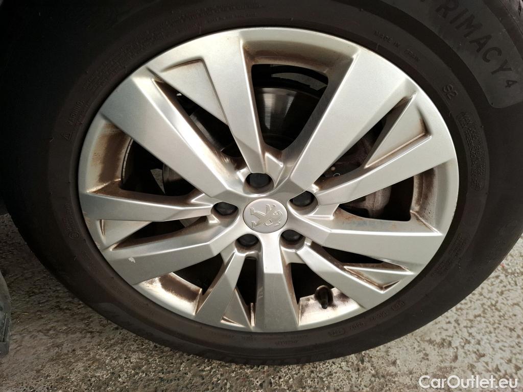  Peugeot  3008  II Style 1.2 PureTech 130CV BVA8 E6d #25