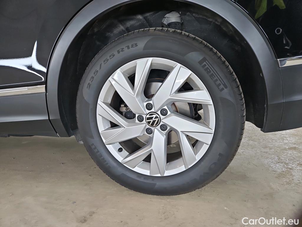  Volkswagen  Tiguan VOLKSWAGEN  / 2020 / 5P / SUV 2.0 TDI 150 DSG7 Elegance #5