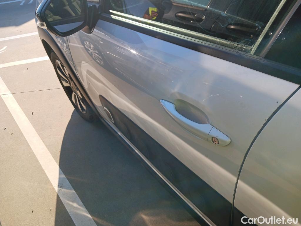  Citroen  C3  Shine 1.2 PureTech 80CV MT5 E6dT #8