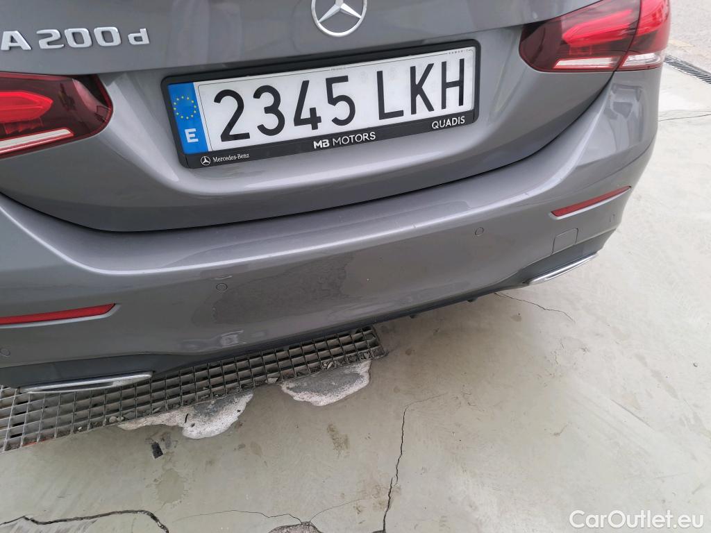  Mercedes  A-Klasse Clase A Sedán A 200 d (117.112)Premium-Pack AMG Line 150CV AT8 E6d #28