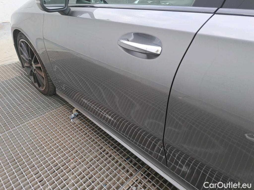  Mercedes  A-Klasse Clase A Sedán A 200 d (117.112)Premium-Pack AMG Line 150CV AT8 E6d #36