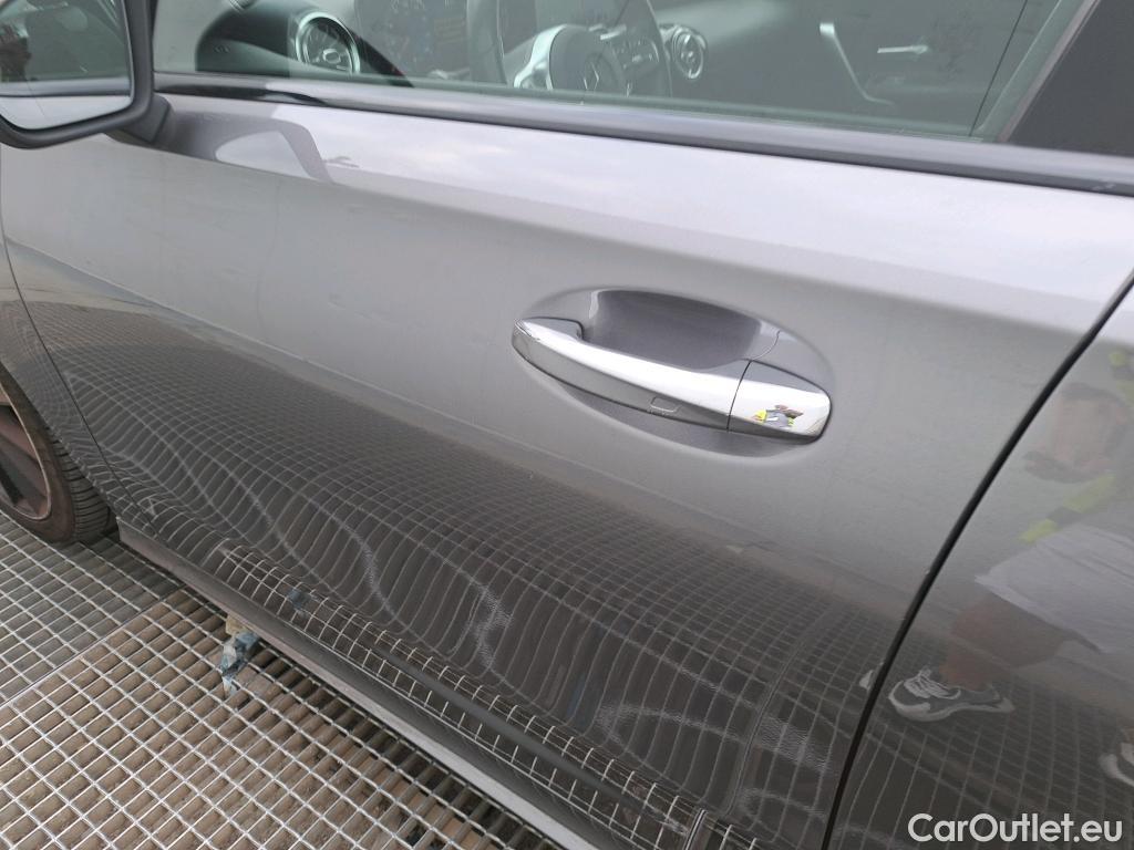 Mercedes  A-Klasse Clase A Sedán A 200 d (117.112)Premium-Pack AMG Line 150CV AT8 E6d #32