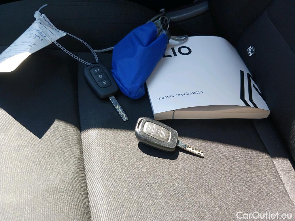  Renault  Clio RENAULT  / 2019 / 5P / berlina con portón Business TCe 74 kW (100CV) GLP #18
