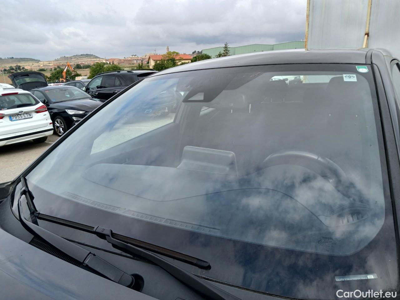  Toyota  C-HR TOYOTA  / 2019 / 5P / todoterreno 1.8 125H Active #8