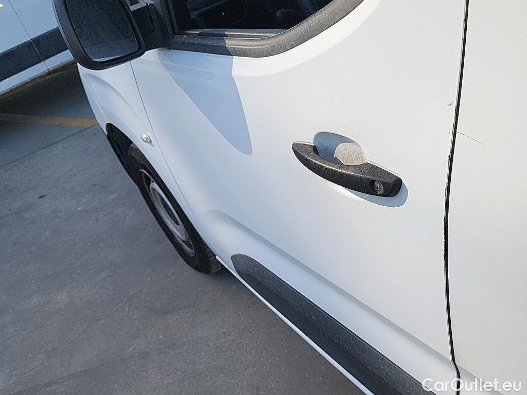  Citroen  Berlingo  Furgón Control M 1.5 BlueHDi 100CV MT5 E6dT #28