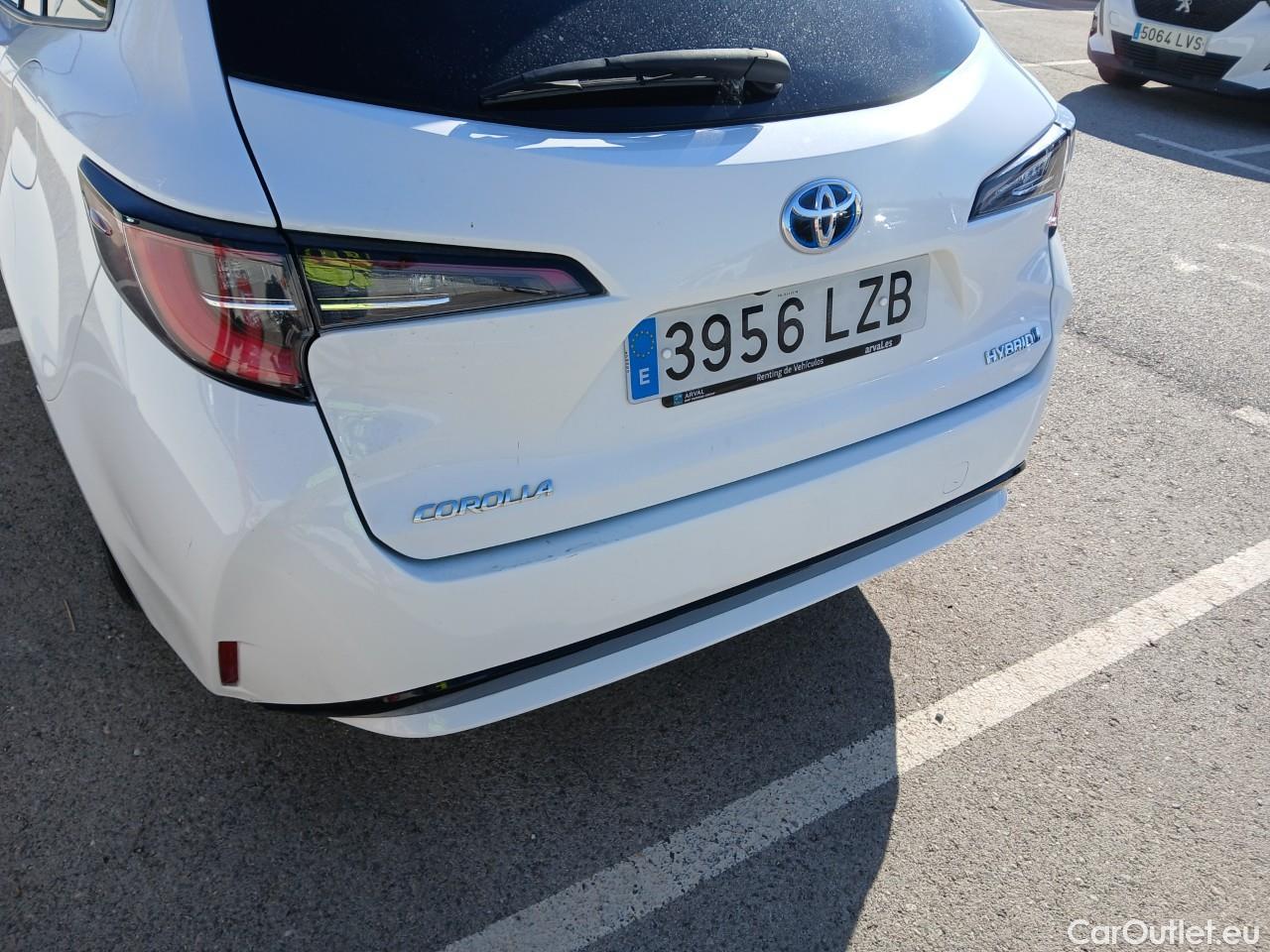  Toyota  Corolla TOYOTA  / 2019 / 5P / familiar 1.8 125H ACTIVE TECH E-CVT TOU SPORT #18