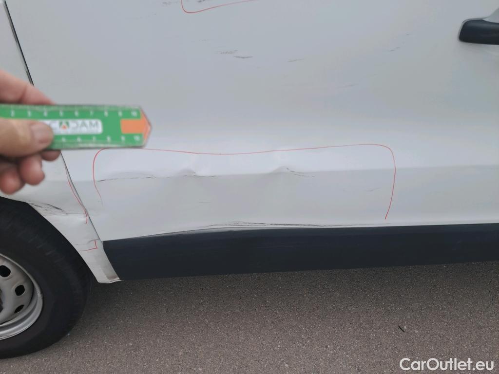  Nissan  NV300 NISSAN  / 2016 / 4P / furgón 2.0dCi 88kW (120CV) L1H1 1T Optima #39