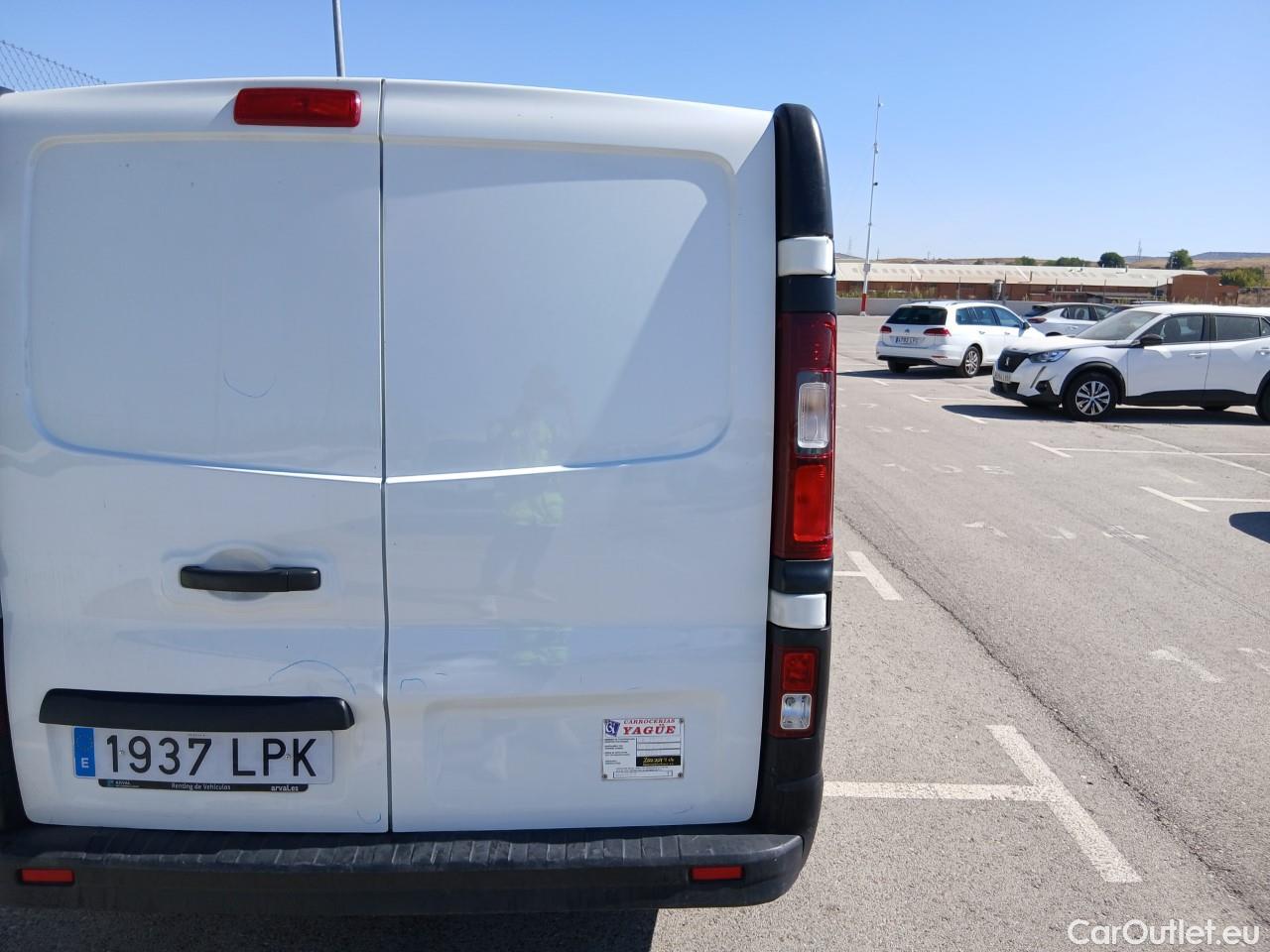  Renault  Trafic RENAULT  / 2019 / 4P / furgón Furgón 29 L2H1 Energy BluedCi 88 kW ***ISOTERMO + EQUIPO FRIO*** #45
