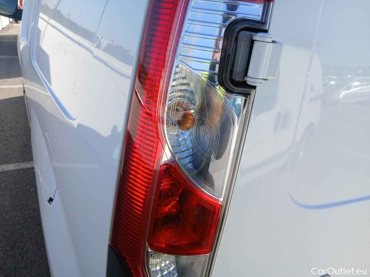  Nissan  NV200 NISSAN NV250 / 2019 / 4P / furgón 2pl 1.5dCi 70 kW (95 CV) L2H1 COMFORT #48