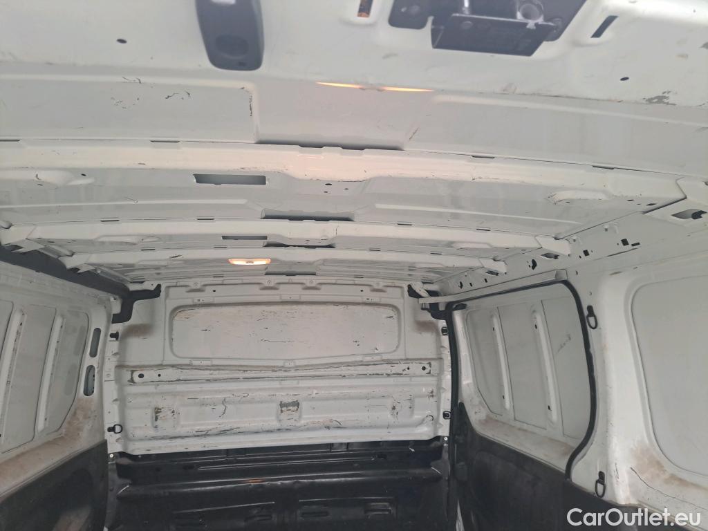  Nissan  NV300 NISSAN  / 2016 / 4P / furgón 2.0dCi 88kW (120CV) L1H1 1T Optima #23