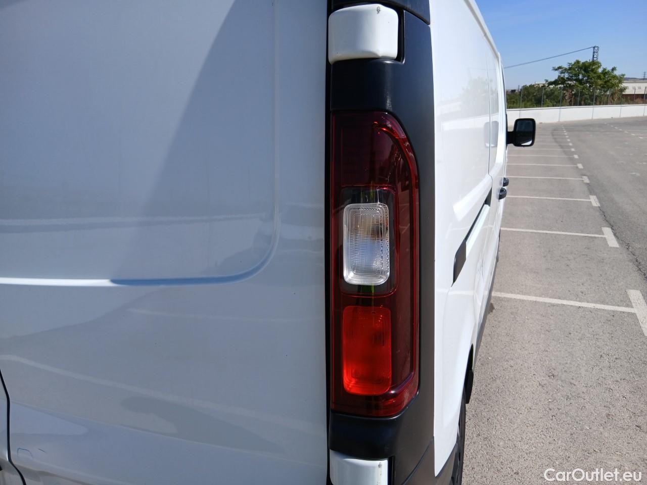  Renault  Trafic RENAULT  / 2019 / 4P / furgón Furgón 29 L2H1 Energy BluedCi 88 kW ***ISOTERMO + EQUIPO FRIO*** #39