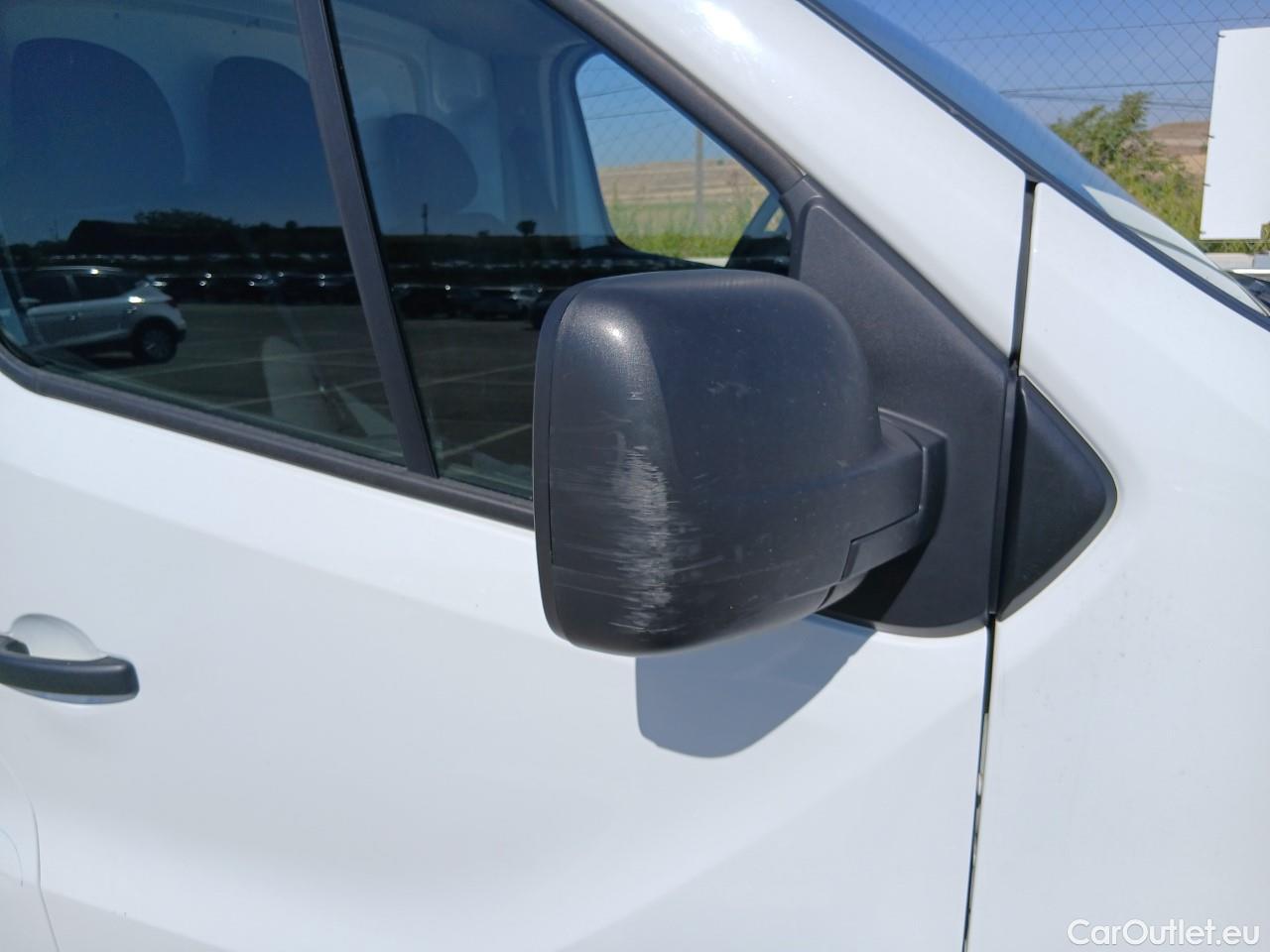  Renault  Trafic RENAULT  / 2019 / 4P / furgón Furgón 29 L2H1 Energy BluedCi 88 kW ***ISOTERMO + EQUIPO FRIO*** #54