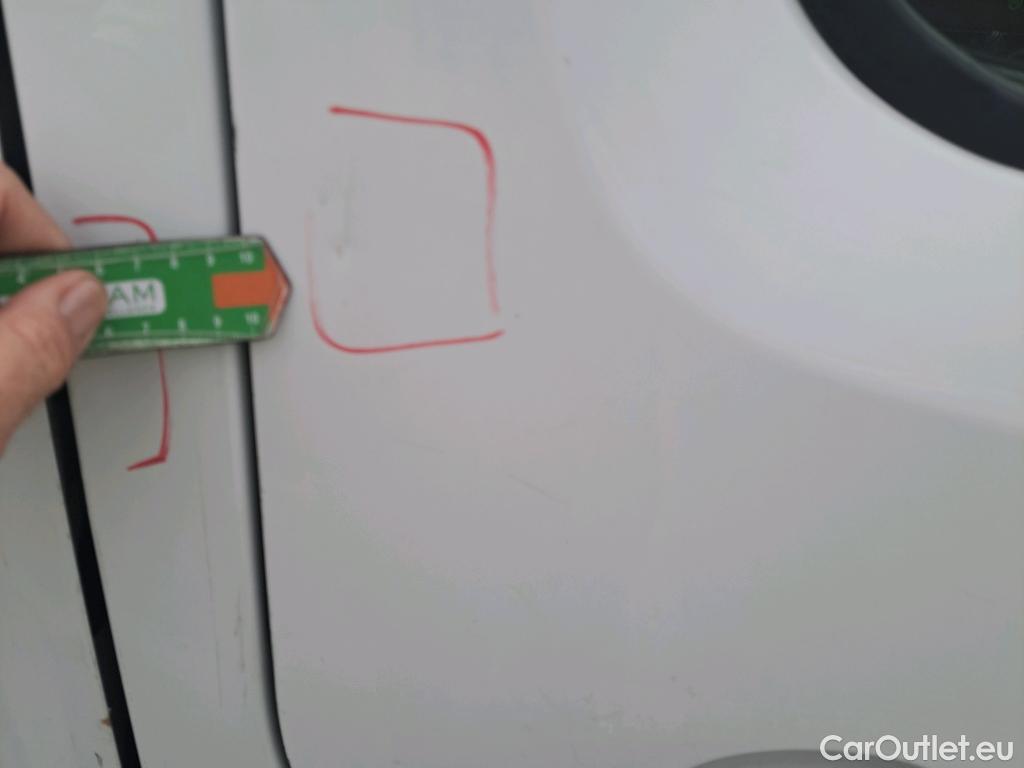  Nissan  NV300 NISSAN  / 2016 / 4P / furgón 2.0dCi 88kW (120CV) L1H1 1T Optima #42