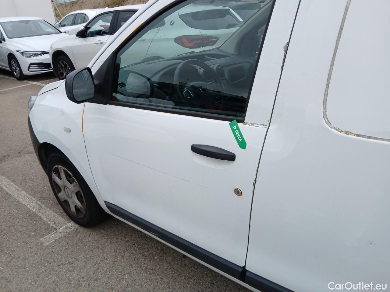  Dacia  Dokker DACIA  / 2013 / 4P / furgón derivado de turismo Van Essential 1.6 75kW (100CV) GLP #65