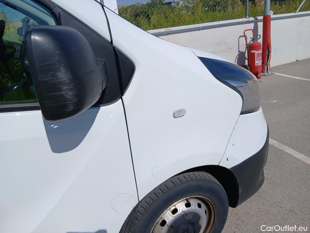  Renault  Trafic RENAULT  / 2019 / 4P / furgón Furgón 29 L2H1 Energy BluedCi 88 kW ***ISOTERMO + EQUIPO FRIO*** #59