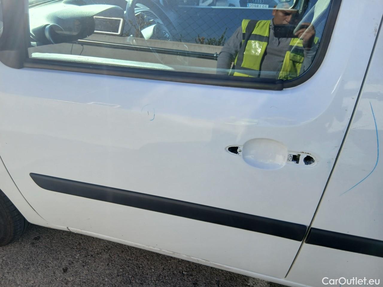  Nissan  NV200 NISSAN NV250 / 2019 / 4P / furgón 2pl 1.5dCi 70 kW (95 CV) L2H1 COMFORT #38