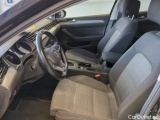  Volkswagen  Passat VARIANT 2.0 TDI SCR DSG  3 #10
