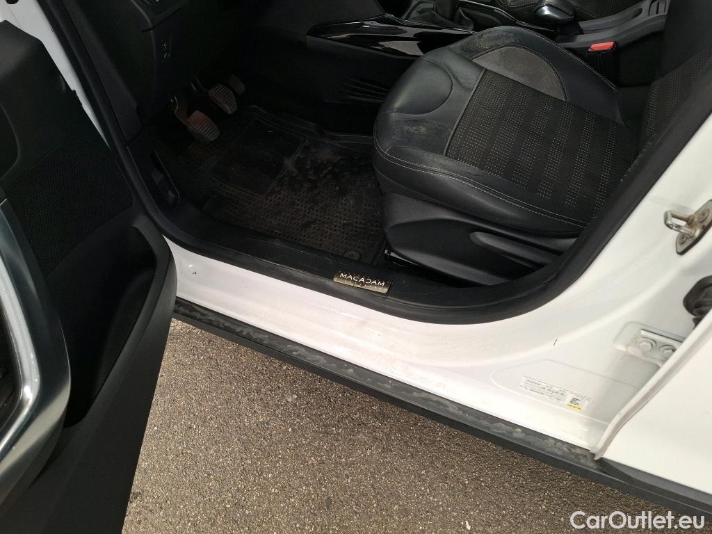  Peugeot  2008  Allure Business 1.6 HDi 120CV BVM6 E6 #24