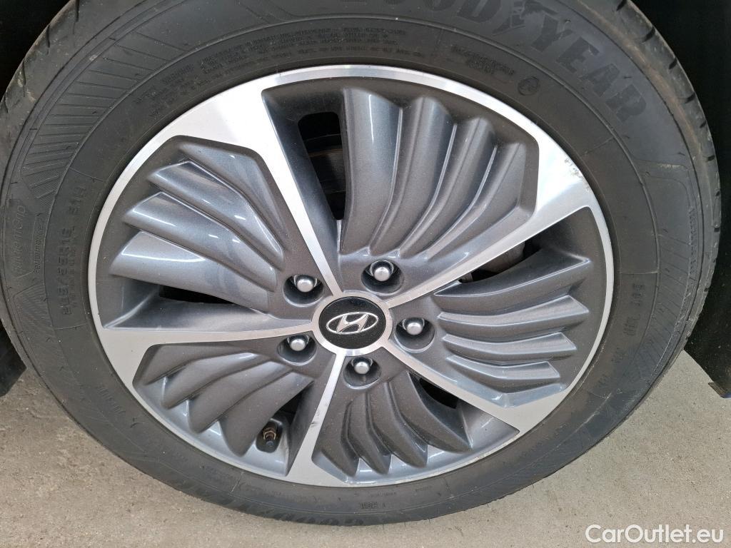  Hyundai   Ioniq Ioniq Executive Plug-In Hybrid 1.6 GDI 140CV BVA6 E6dT #2