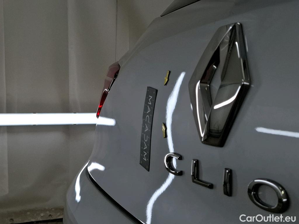  Renault  Clio  V Business 1.6 E-TECH Hybrid 140CV BVA6 E6d #17