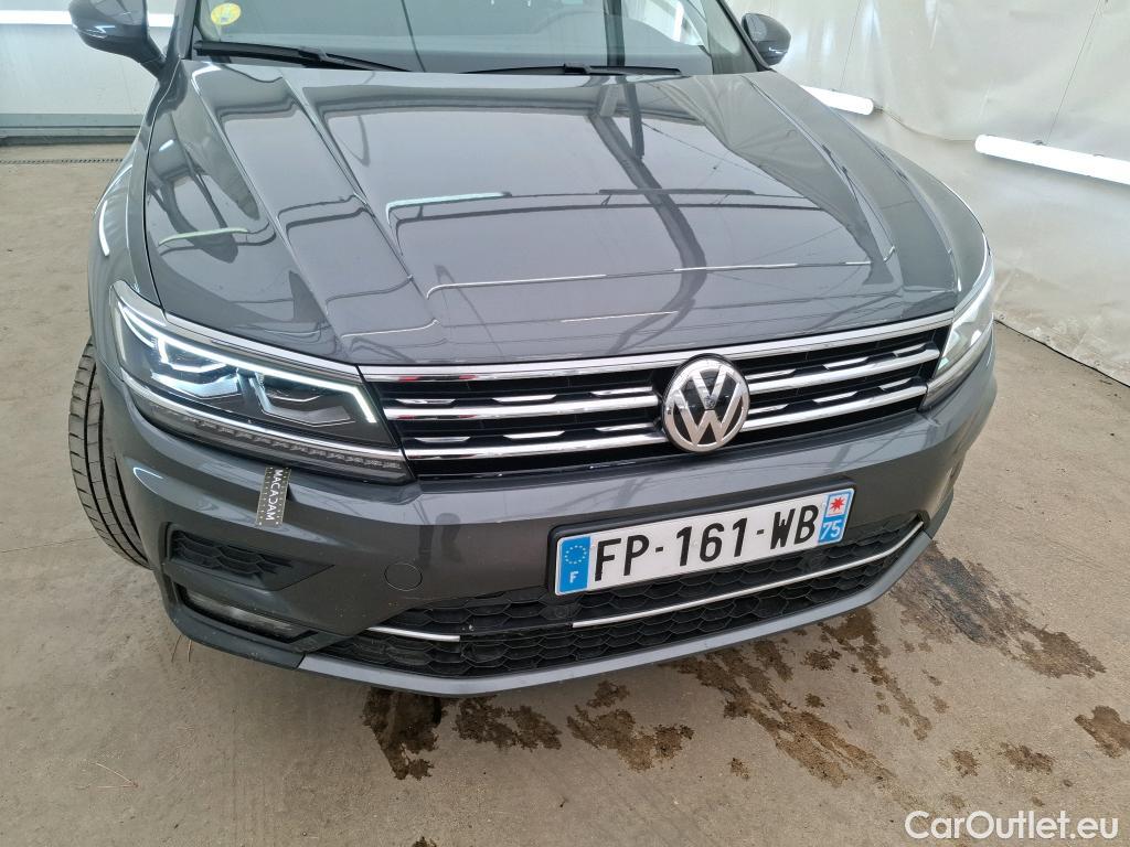  Volkswagen  Tiguan VOLKSWAGEN  / 2016 / 5P / SUV 2.0 TDI 150 DSG7 Carat #10