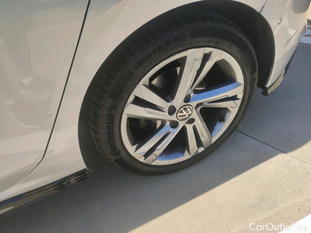  Volkswagen  Golf  VIII Lim. R-Line 2.0 TDI 150CV AT7 E6dT #20