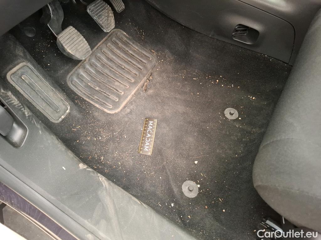  Citroen  C4 Cactus  Feel 1.6 BlueHDi 100CV BVM5 E6 #10