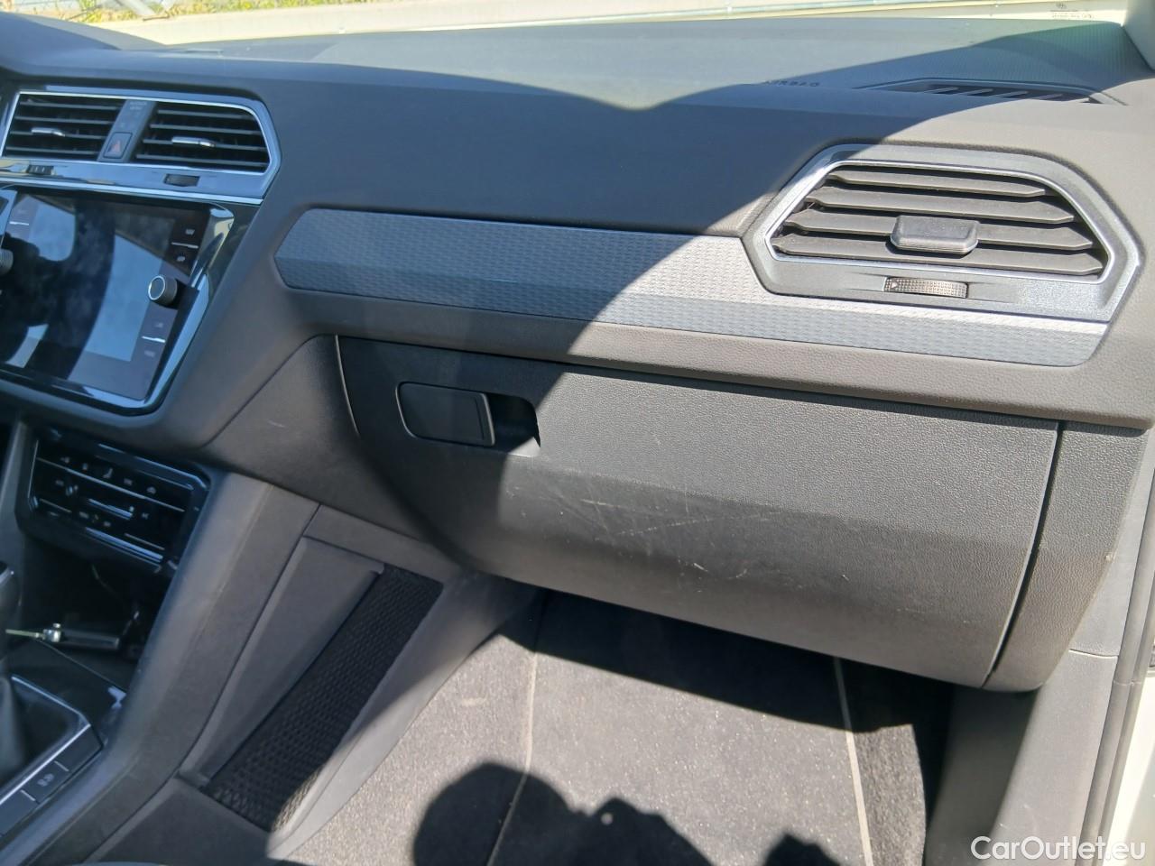  Volkswagen  Tiguan  Life 2.0 TDI 150CV AT7 E6d #31