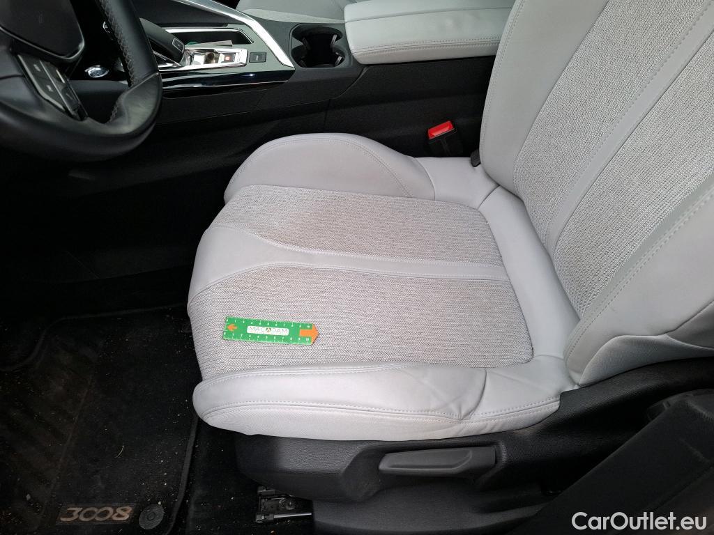  Peugeot  3008  Allure 1.5 HDi 130CV BVA8 E6dT #31