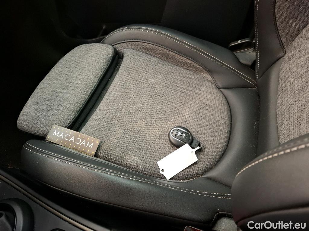  Mini  Countryman MINI  / 2016 / 5P / Crossover Cooper SE ALL4 Busi Design 136+88ch BVA6 #46