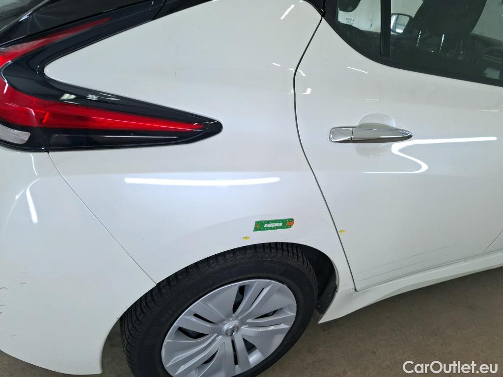  Nissan  Leaf NISSAN  / 2017 / 5P / Berline 150ch Business #1